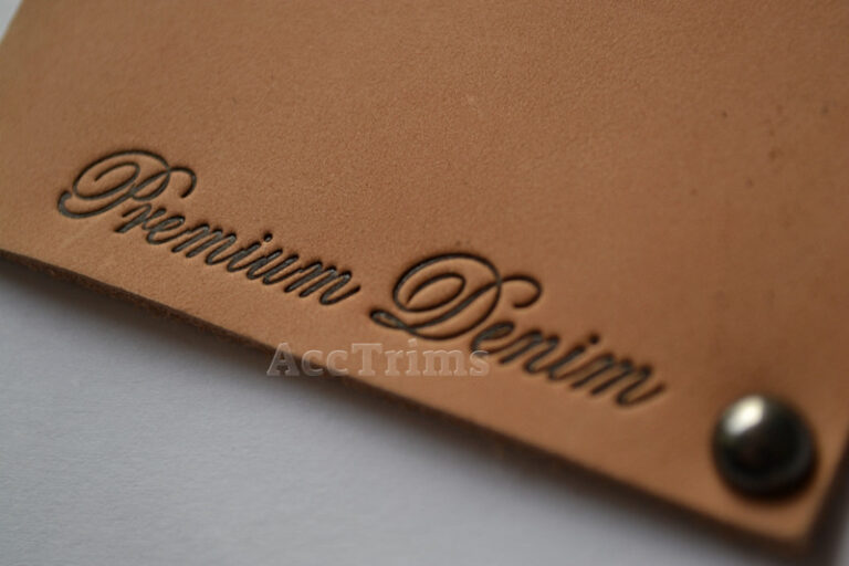 Etiquetas de couro personalizadas